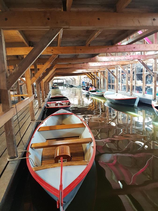 Logeren Op Dijk43 Hotel Broek op Langedijk Kültér fotó