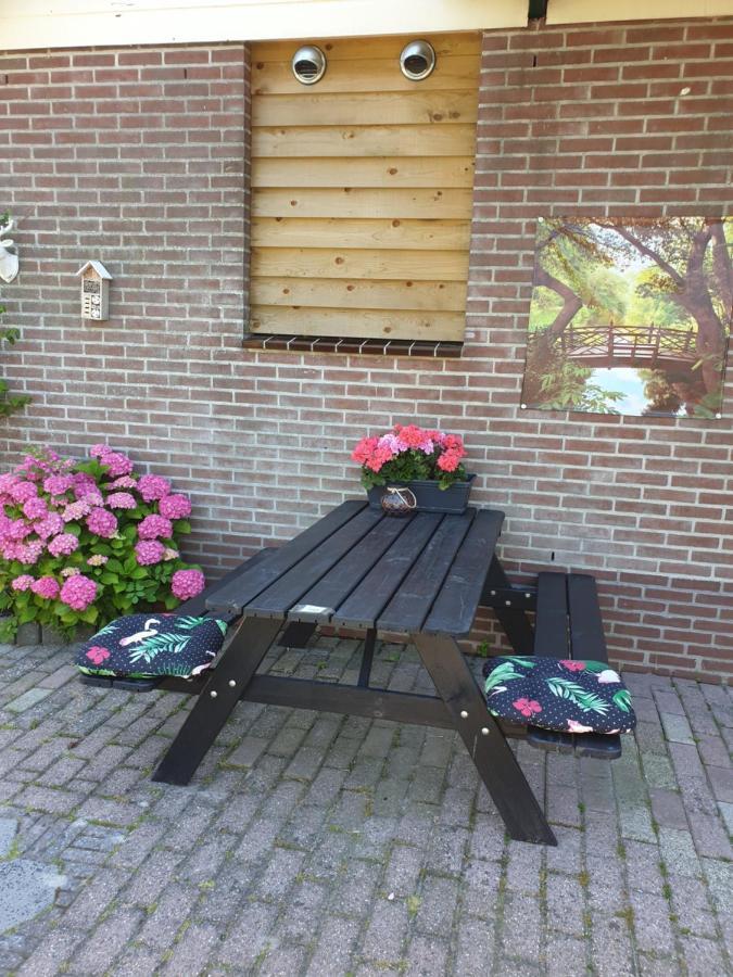 Logeren Op Dijk43 Hotel Broek op Langedijk Kültér fotó